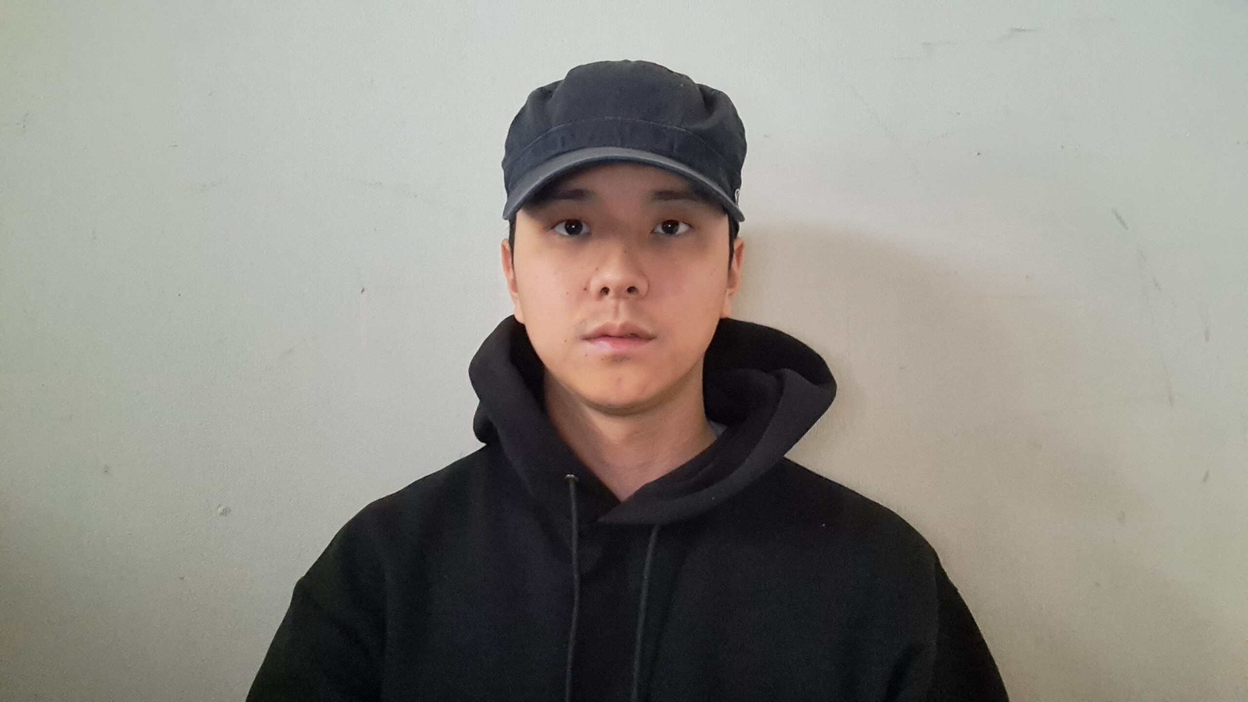 初見弘貴